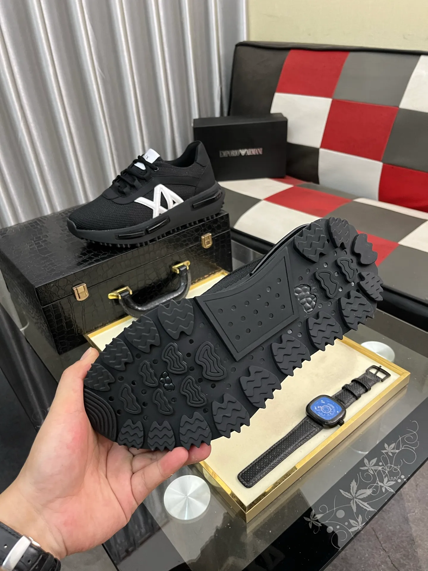 Men's Men's Shoes💰458⌚️⌚️Dior unique modern style sneakers. Counter purchasing 🏃casual leather shoes😍😍 original cowhide leather imported from Italy (refuses to discolor and grind feet) soles: original soles specially provided by the original factory, super cool😍 lace up and walk with wind👍 style design ⚠️ super comfortable and wear-resistant original soles. Just like shooting the real thing 🎬The real thing is better Code number: 38-443️⃣Colors available